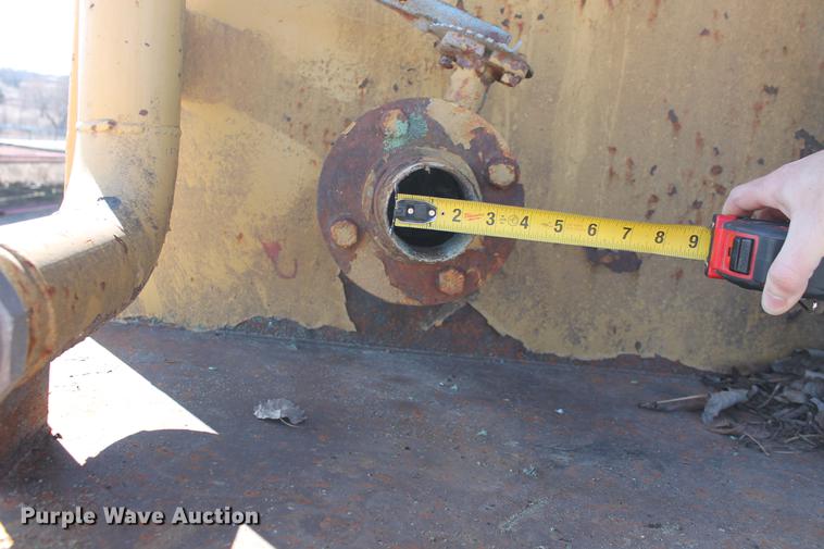 image for item DB5130 1990 Kenworth T600 tank truck