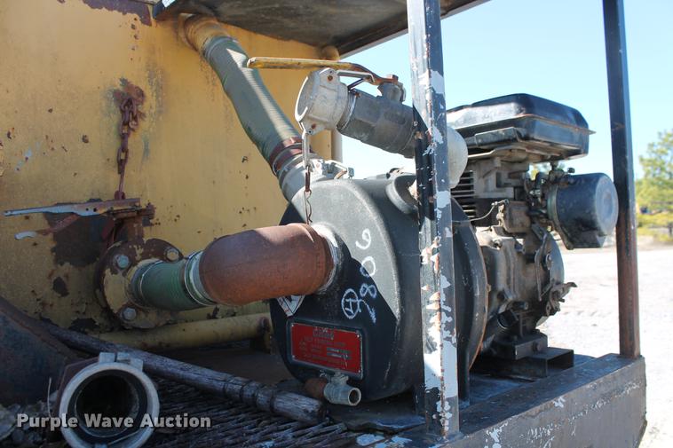 image for item DB5130 1990 Kenworth T600 tank truck