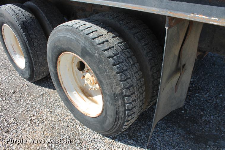 image for item DB5130 1990 Kenworth T600 tank truck