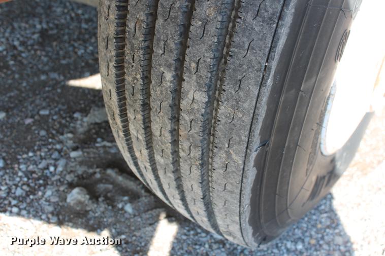 image for item DB5130 1990 Kenworth T600 tank truck