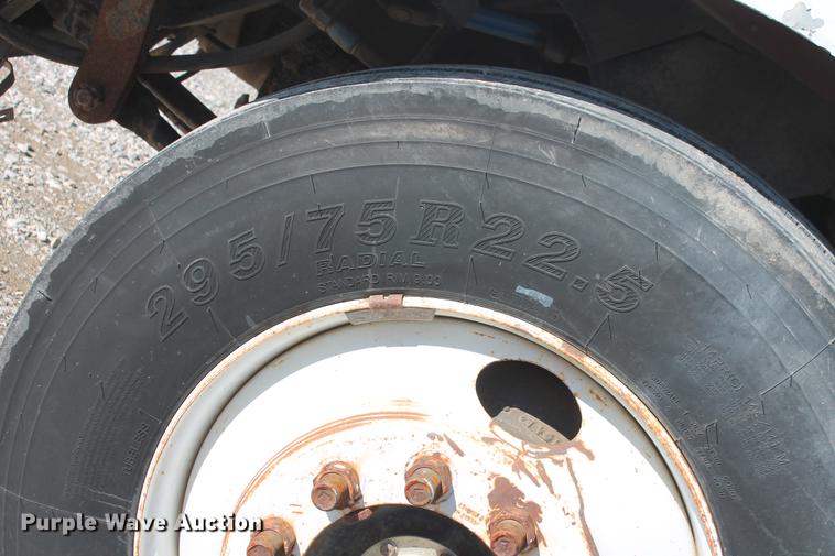 image for item DB5130 1990 Kenworth T600 tank truck