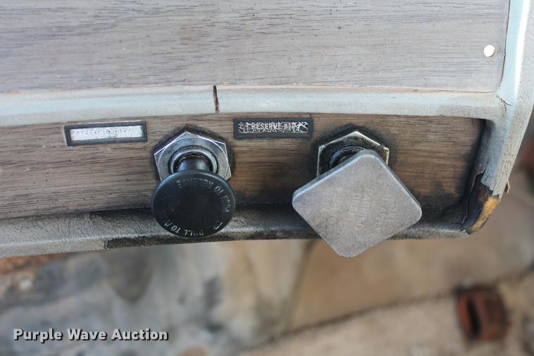 image for item DB5131 1973 Mack RL600L water truck