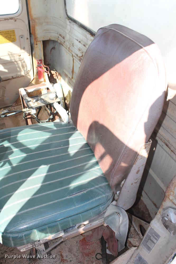 image for item DB5131 1973 Mack RL600L water truck