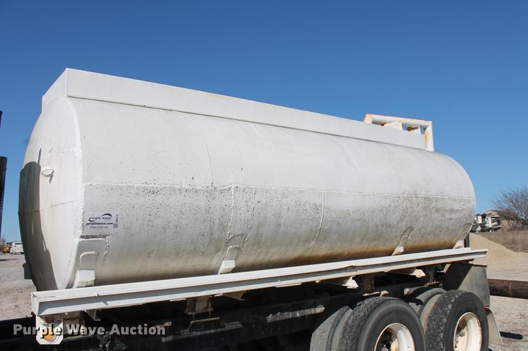 image for item DB5131 1973 Mack RL600L water truck