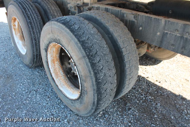 image for item DB5131 1973 Mack RL600L water truck