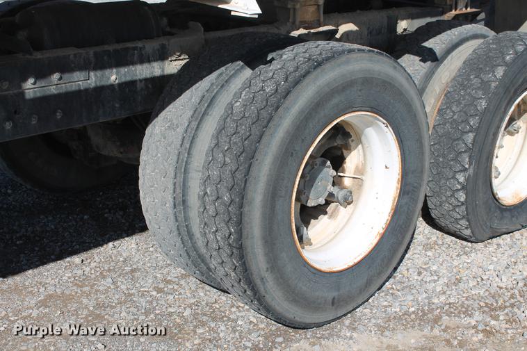 image for item DB5131 1973 Mack RL600L water truck