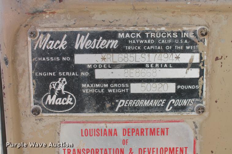 image for item DB5131 1973 Mack RL600L water truck