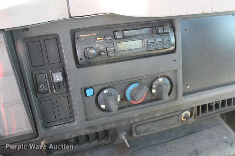 image for item DB5132 1996 International 4700 truck with Vermeer tree spade