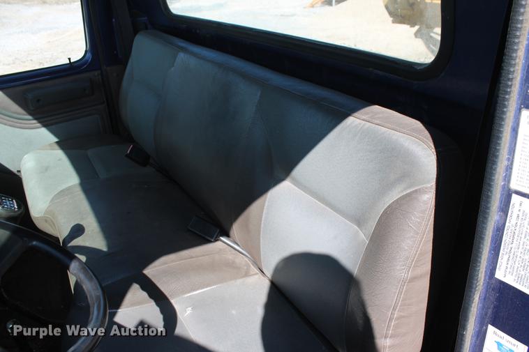 image for item DB5132 1996 International 4700 truck with Vermeer tree spade