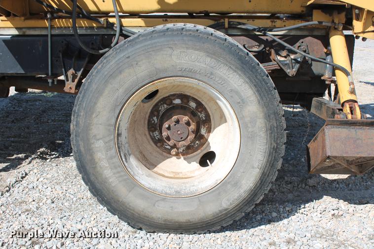 image for item DB5132 1996 International 4700 truck with Vermeer tree spade