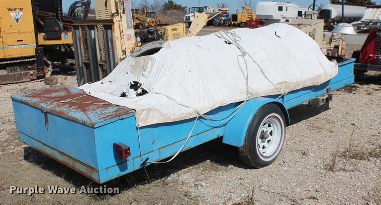 image for item DB5138 Man hole concrete form with utility trailer