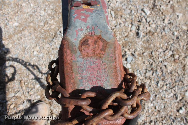 image for item DB5138 Man hole concrete form with utility trailer