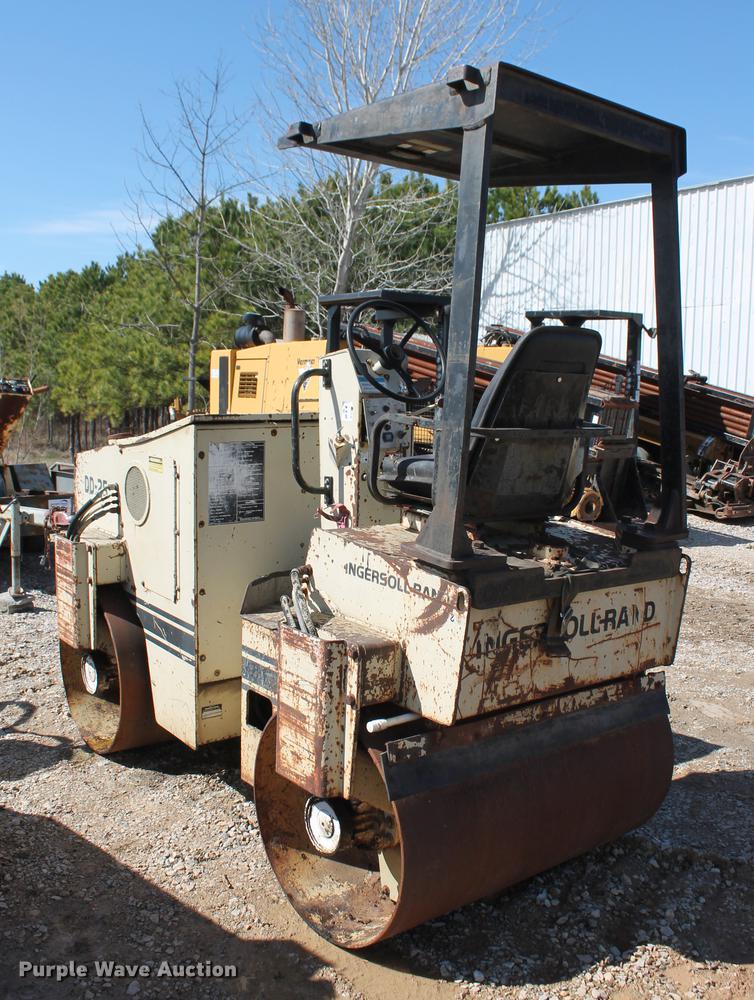 image for item DB5139 1990 Ingersoll Rand DD-25 double drum roller