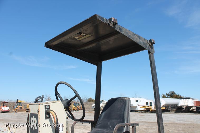 image for item DB5139 1990 Ingersoll Rand DD-25 double drum roller