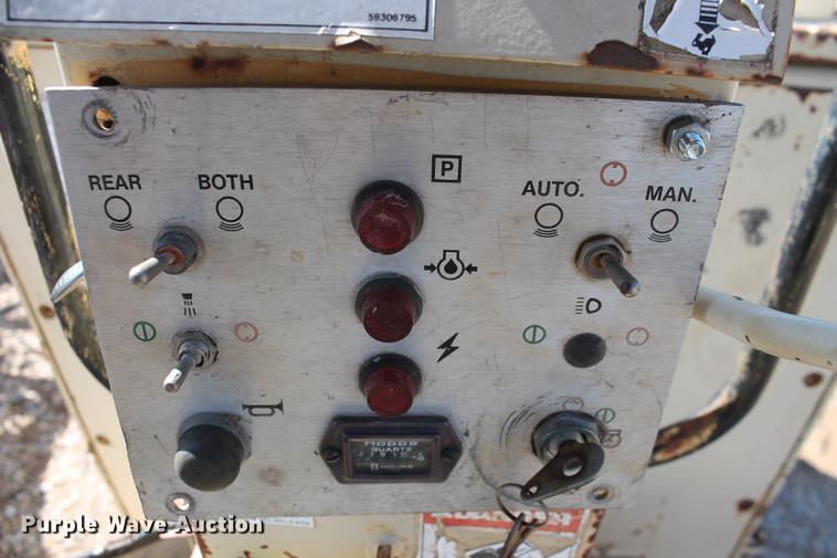 image for item DB5139 1990 Ingersoll Rand DD-25 double drum roller