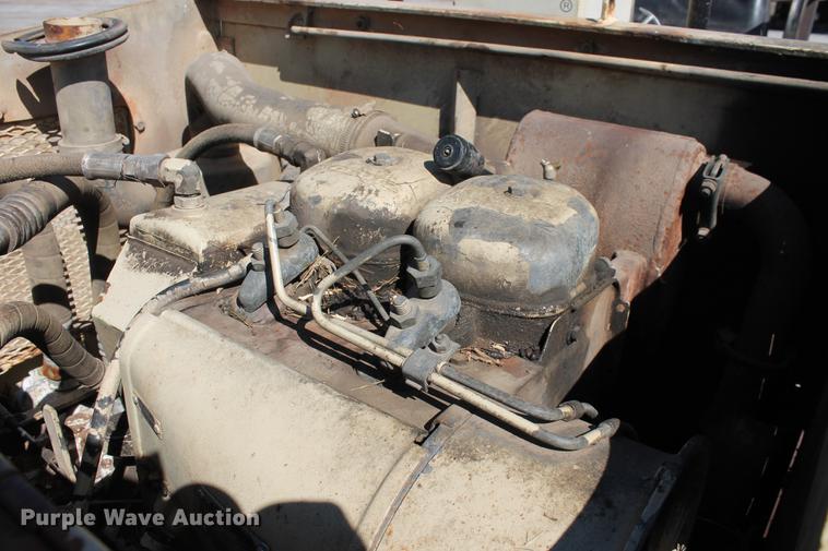 image for item DB5139 1990 Ingersoll Rand DD-25 double drum roller