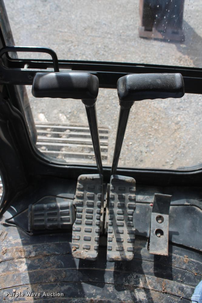 image for item DB5141 2005 Case CX225SR excavator