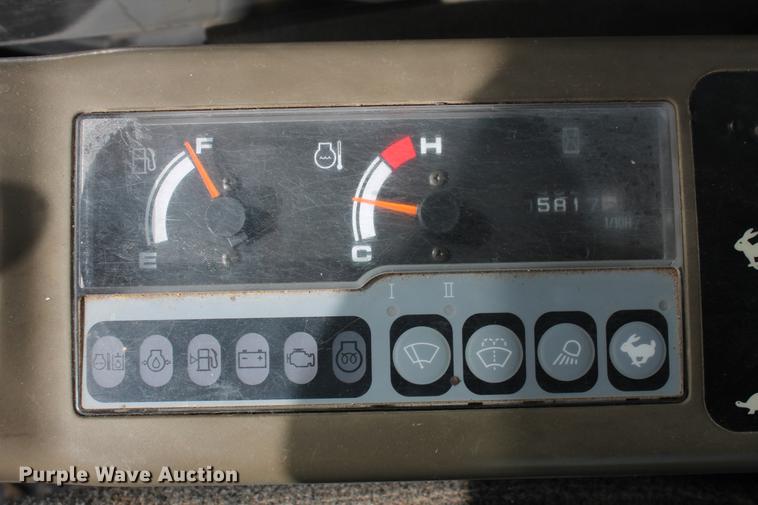 image for item DB5141 2005 Case CX225SR excavator