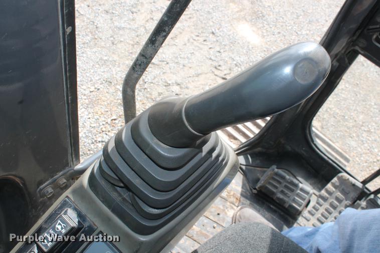 image for item DB5141 2005 Case CX225SR excavator