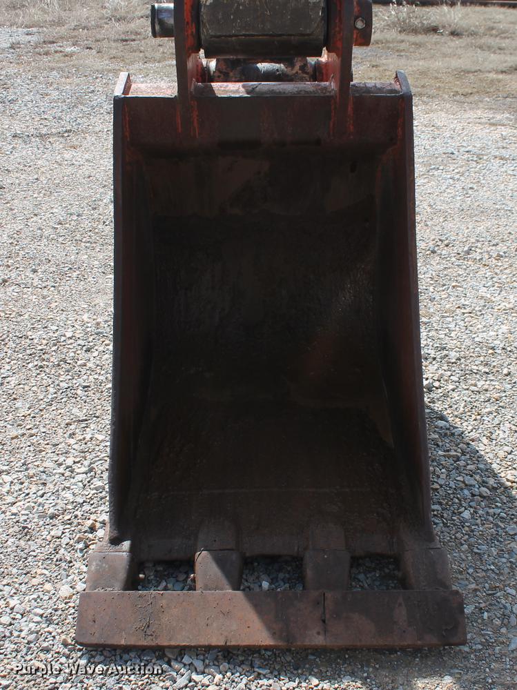 image for item DB5141 2005 Case CX225SR excavator