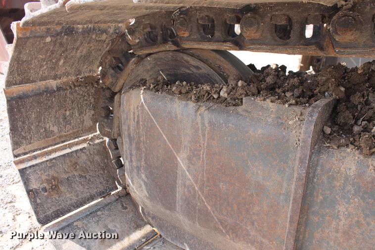 image for item DB5141 2005 Case CX225SR excavator