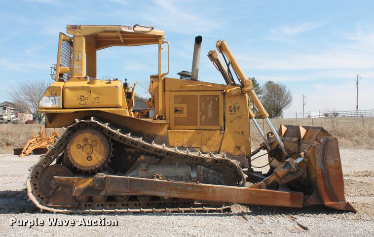 image for item DB5142 1990 Caterpillar D6H Series II dozer