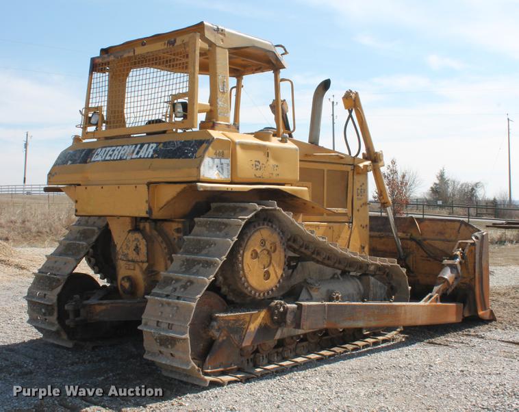 image for item DB5142 1990 Caterpillar D6H Series II dozer