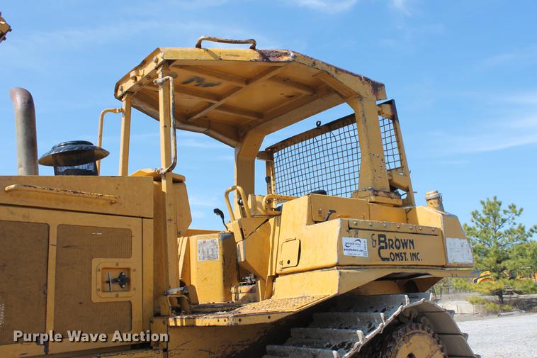 image for item DB5142 1990 Caterpillar D6H Series II dozer