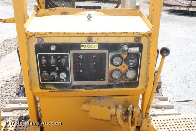 image for item DB5142 1990 Caterpillar D6H Series II dozer