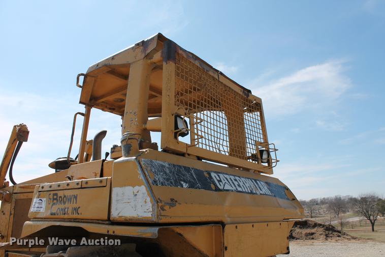 image for item DB5142 1990 Caterpillar D6H Series II dozer
