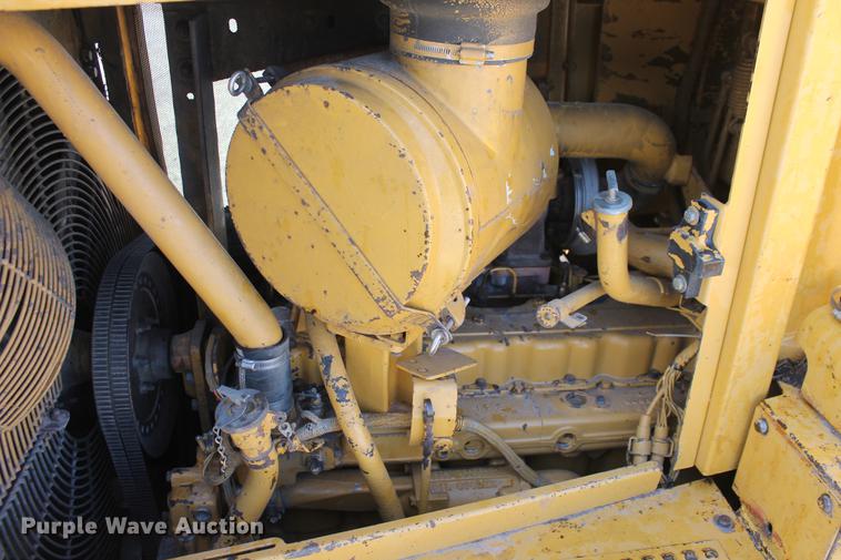 image for item DB5142 1990 Caterpillar D6H Series II dozer
