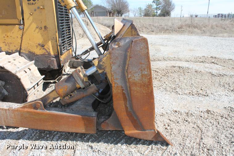 image for item DB5142 1990 Caterpillar D6H Series II dozer