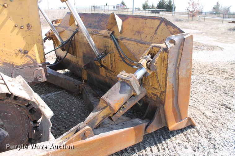 image for item DB5142 1990 Caterpillar D6H Series II dozer