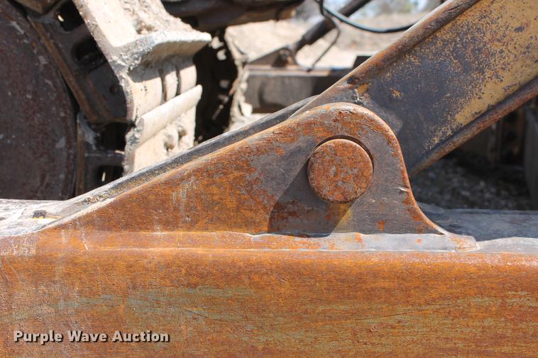 image for item DB5142 1990 Caterpillar D6H Series II dozer