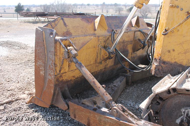 image for item DB5142 1990 Caterpillar D6H Series II dozer