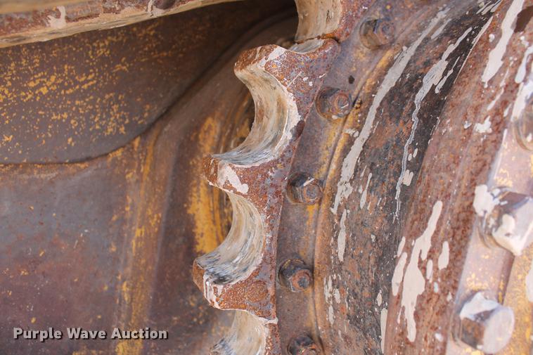 image for item DB5142 1990 Caterpillar D6H Series II dozer