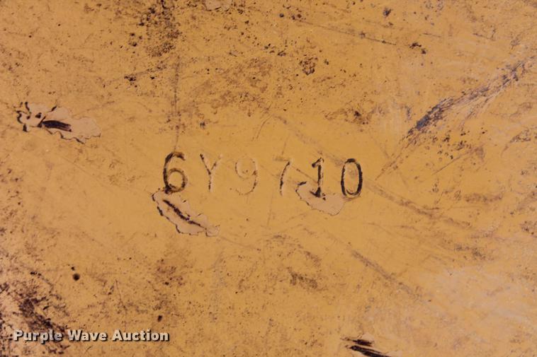 image for item DB5142 1990 Caterpillar D6H Series II dozer