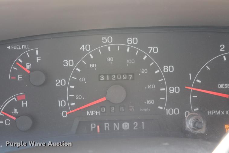 image for item DB5143 2001 Ford F350 Super Duty XL Crew Cab flatbed pickup truck