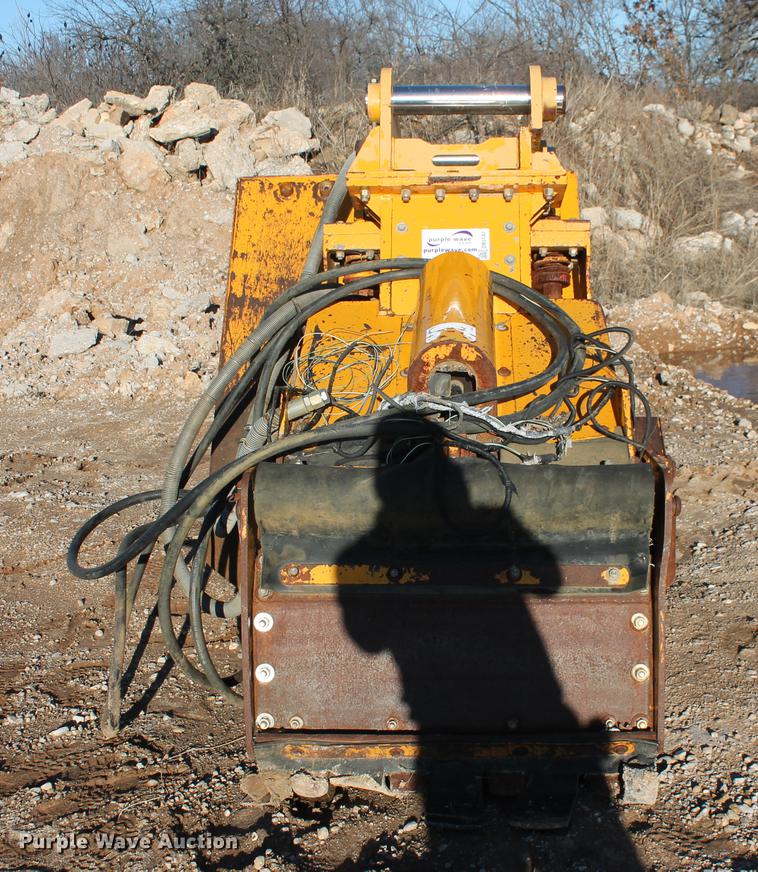 image for item DB5147 Crush-all CR75 impact crusher