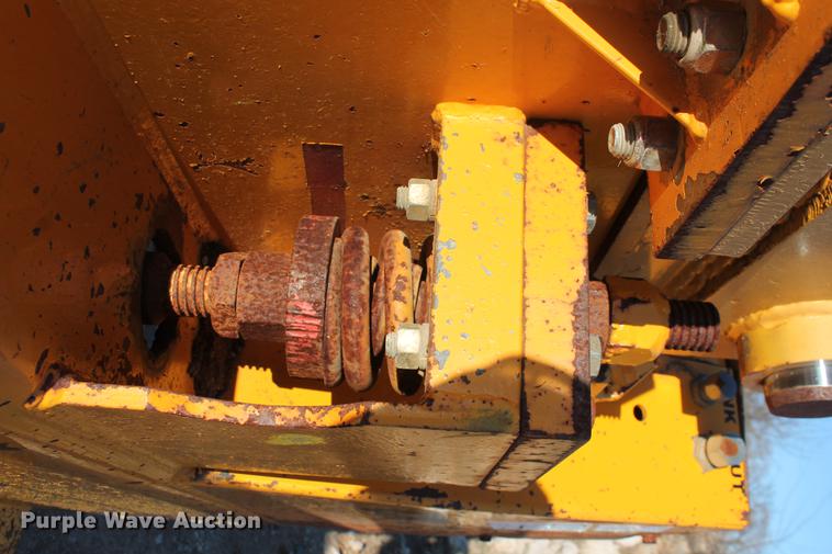 image for item DB5147 Crush-all CR75 impact crusher