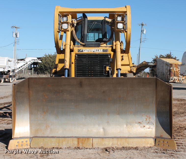 image for item DB5167 2006 Caterpillar D6R XL Series III dozer