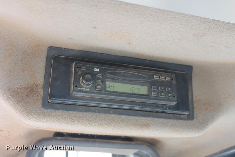 image for item DB5167 2006 Caterpillar D6R XL Series III dozer