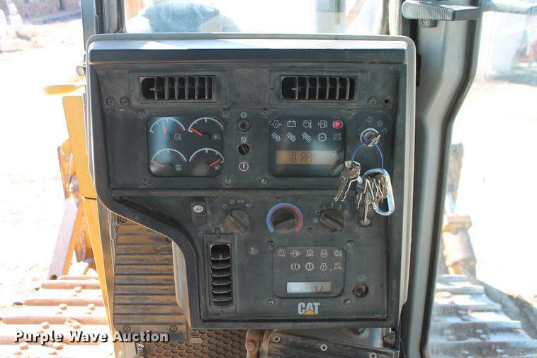 image for item DB5167 2006 Caterpillar D6R XL Series III dozer