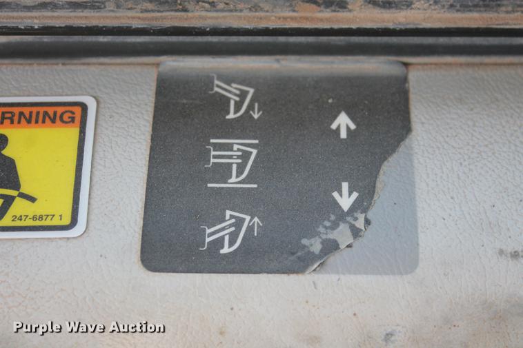 image for item DB5167 2006 Caterpillar D6R XL Series III dozer