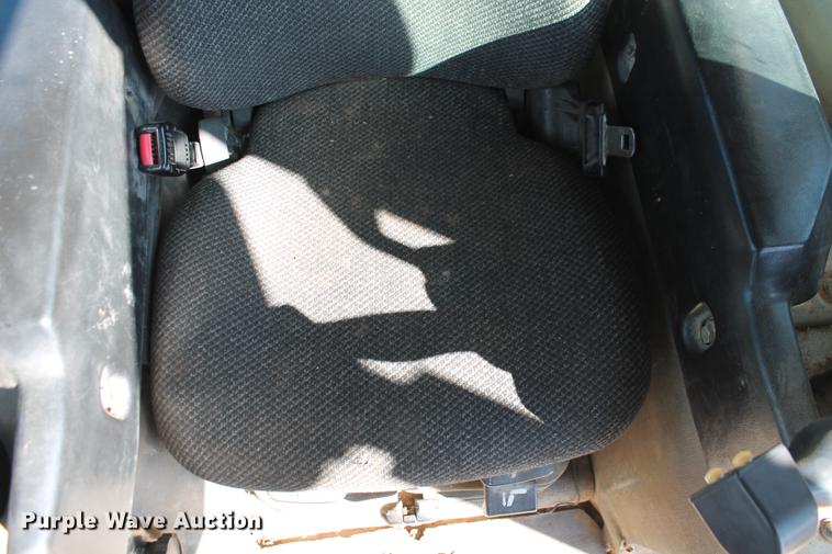 image for item DB5167 2006 Caterpillar D6R XL Series III dozer