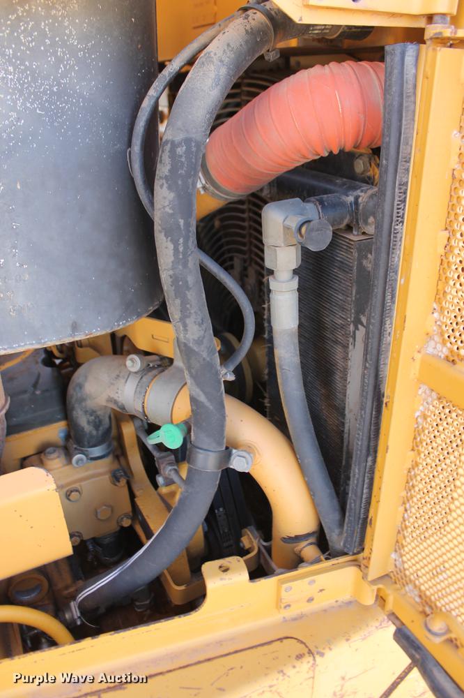 image for item DB5167 2006 Caterpillar D6R XL Series III dozer