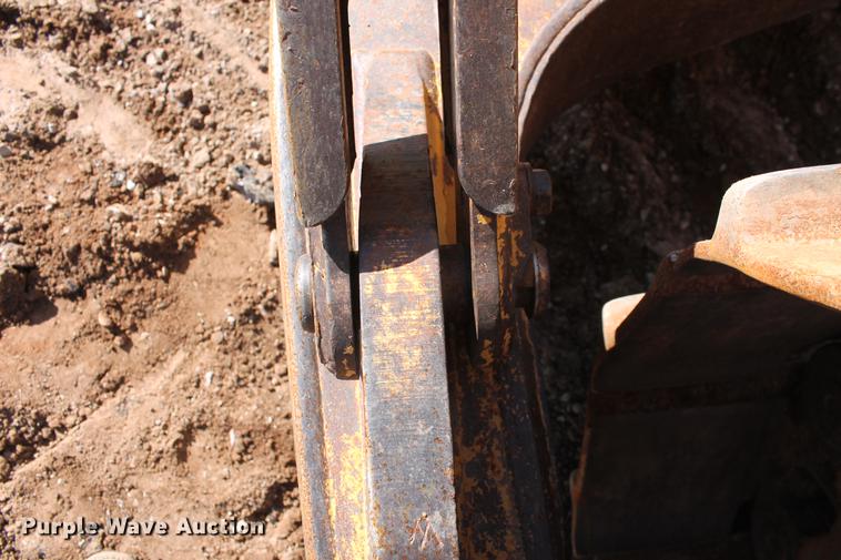 image for item DB5167 2006 Caterpillar D6R XL Series III dozer