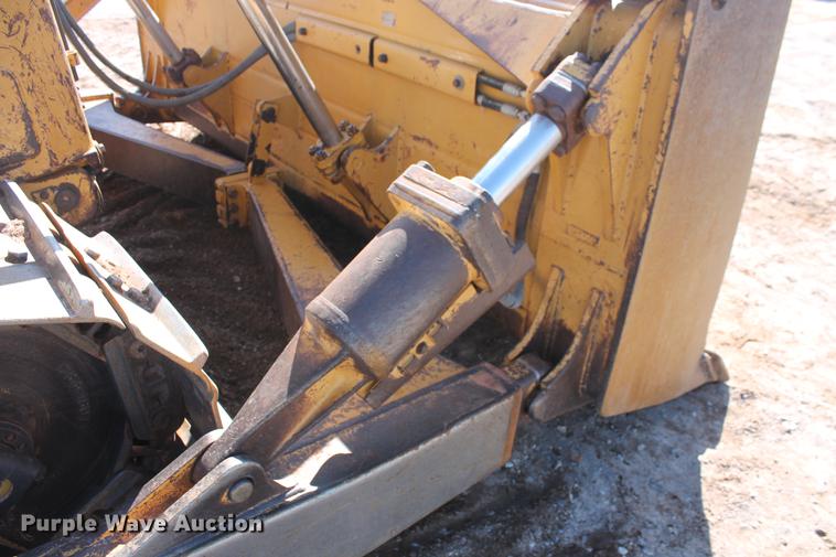 image for item DB5167 2006 Caterpillar D6R XL Series III dozer