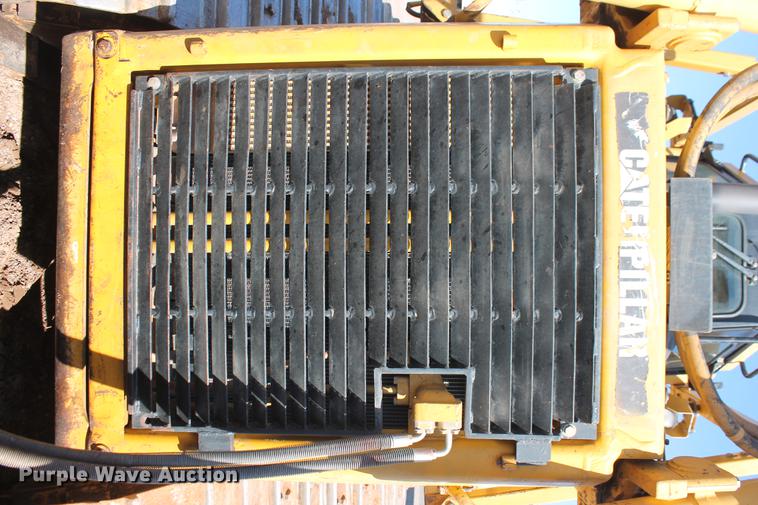 image for item DB5167 2006 Caterpillar D6R XL Series III dozer