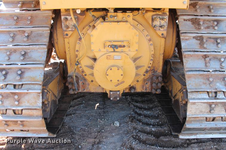 image for item DB5167 2006 Caterpillar D6R XL Series III dozer